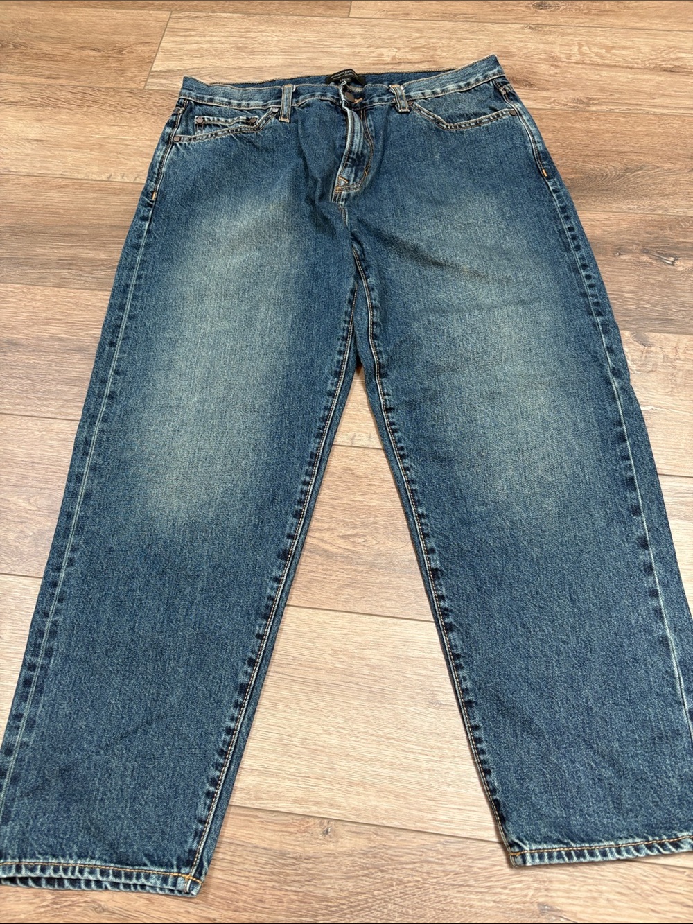 Banana Republic Selvedge Medium Blue Distressed Straight Jeans Like new